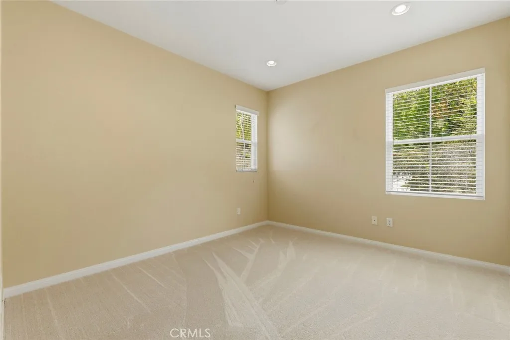 https://cdn.realtyfeed.com/cdn/127/306792495/275a54496eea7f78e409b30c94d3257c.webp