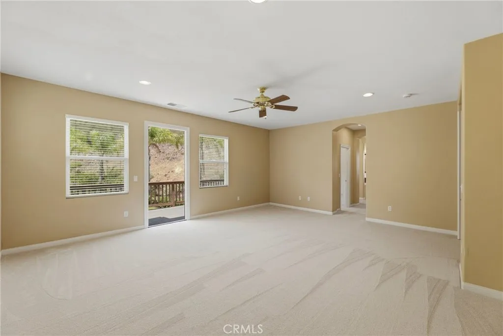 https://cdn.realtyfeed.com/cdn/127/306792495/3797607f320d08434faafa47a2f73d0b.webp