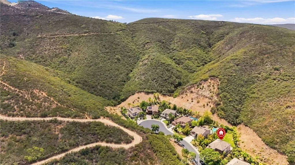 https://cdn.realtyfeed.com/cdn/127/306792495/40d800bd40141c30c6a0e978640301fa.webp