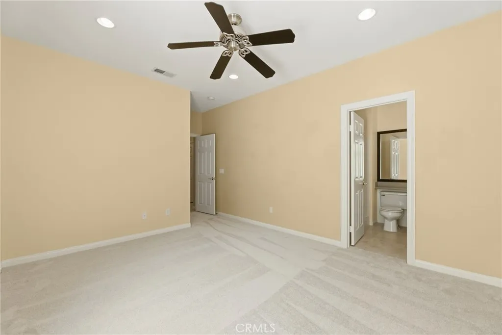 https://cdn.realtyfeed.com/cdn/127/306792495/6608dac074b1abe6b7311d975f799c79.webp