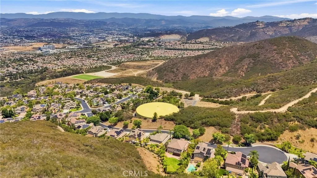 https://cdn.realtyfeed.com/cdn/127/306792495/827aa6f42a0dee8c72037cb046827237.webp