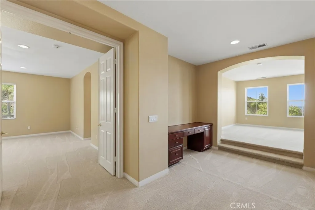 https://cdn.realtyfeed.com/cdn/127/306792495/87f9a9ea367b695442146d36f0cc1f40.webp