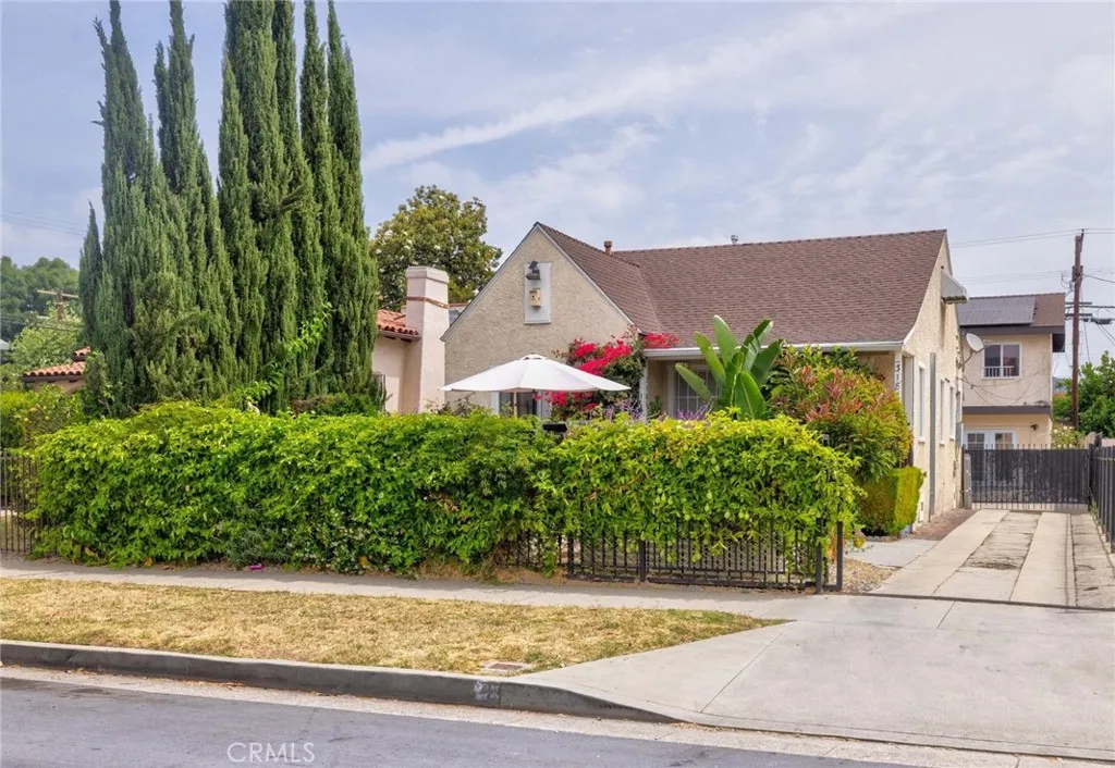 Los Angeles, CA 90039