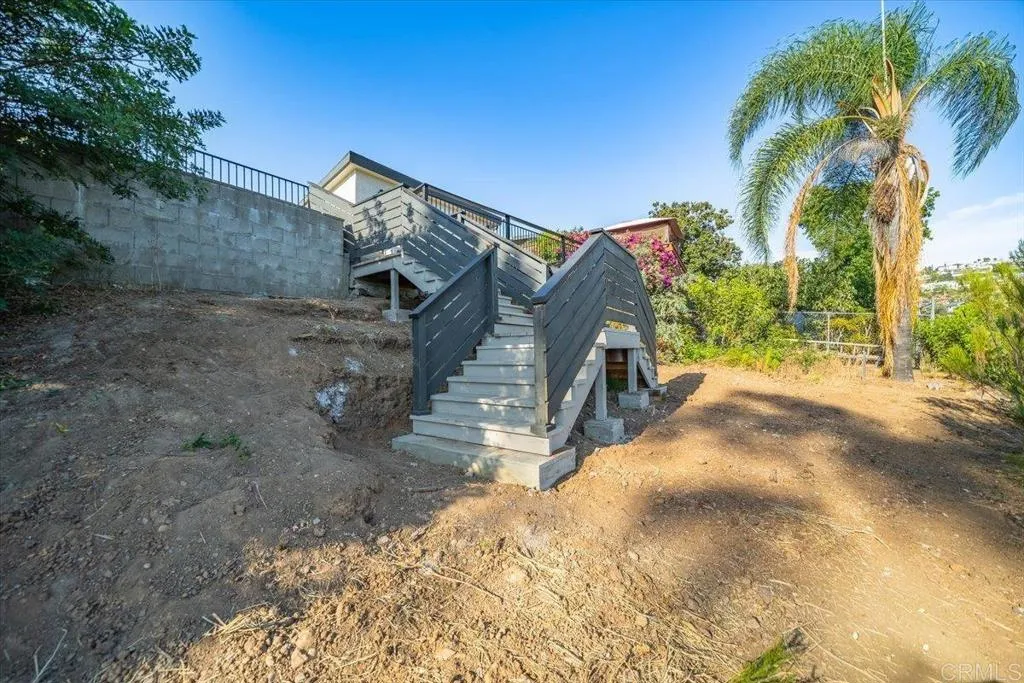 https://cdn.realtyfeed.com/cdn/127/306792540/43c91e59fc493ba4acc9c770db8eb45d.webp