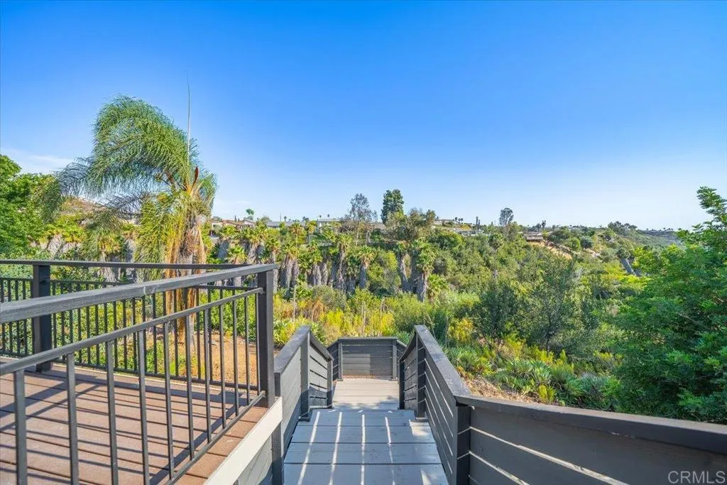 https://cdn.realtyfeed.com/cdn/127/306792540/eea8a69fd2e94314daa6dacf26d3f034.webp