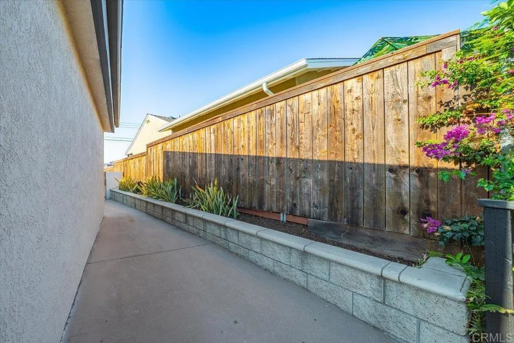 https://cdn.realtyfeed.com/cdn/127/306792540/ef3025e9c264d9a5c9cb4cca498f4920.webp