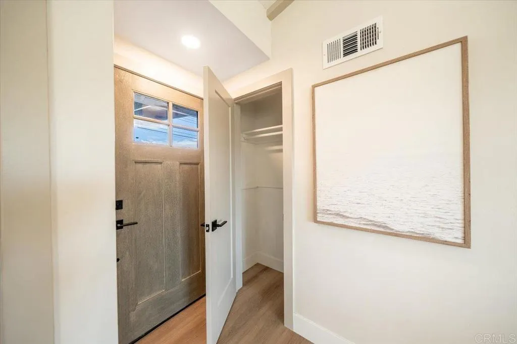 https://cdn.realtyfeed.com/cdn/127/306792540/f92ce512454bd4b635ed92b2b70c4583.webp