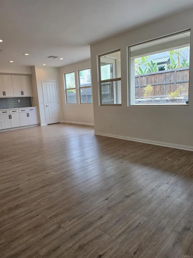 Photo #4: PTP2606213 Listing: Photo #4