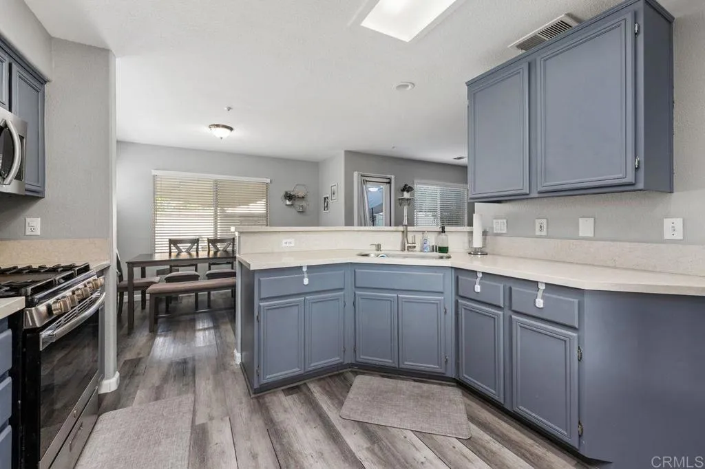 https://cdn.realtyfeed.com/cdn/127/306792560/6d3040d02b4b51b4db462cddc9da88b1.webp