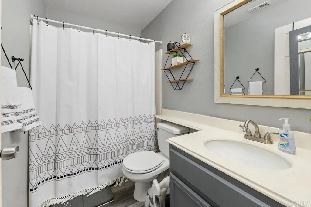 https://cdn.realtyfeed.com/cdn/127/306792560/844070725136626f09fea38f68a3deb7.webp