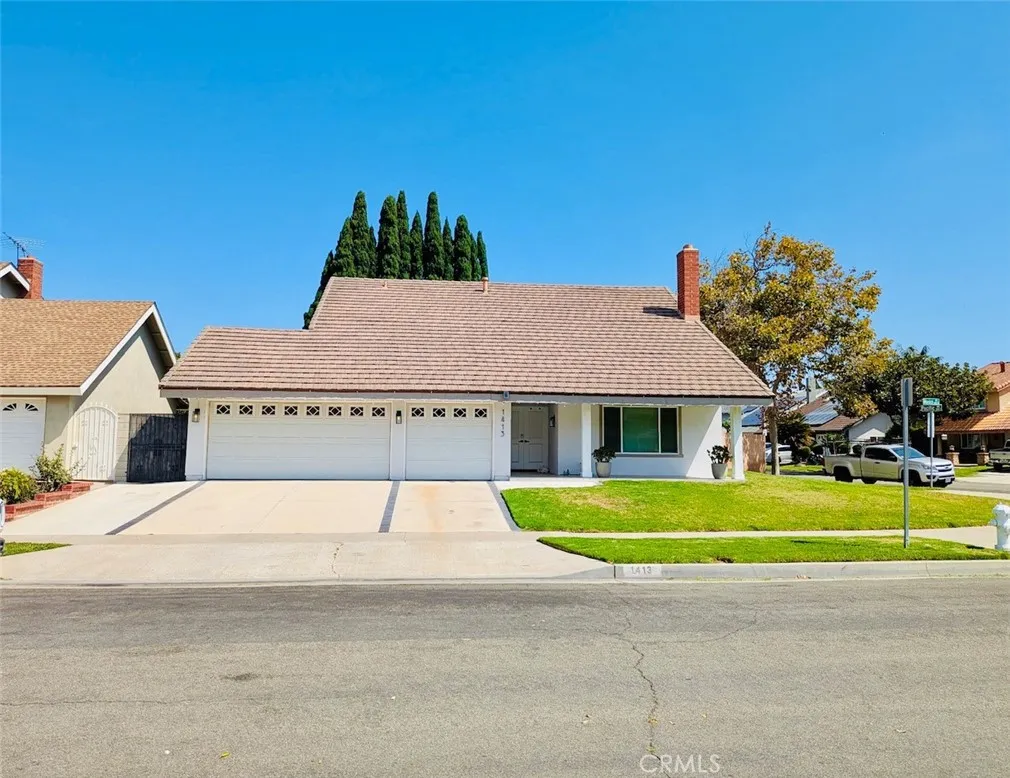 Santa Ana, CA 92704