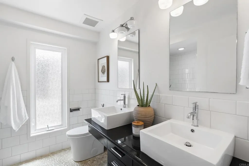 https://cdn.realtyfeed.com/cdn/127/306792645/04d3a5a5fab453daac1c5f72476343f2.webp