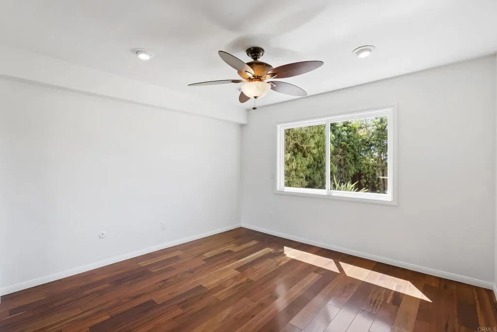 https://cdn.realtyfeed.com/cdn/127/306792645/0c32d52cbfc58eadc776285531bdbe32.webp