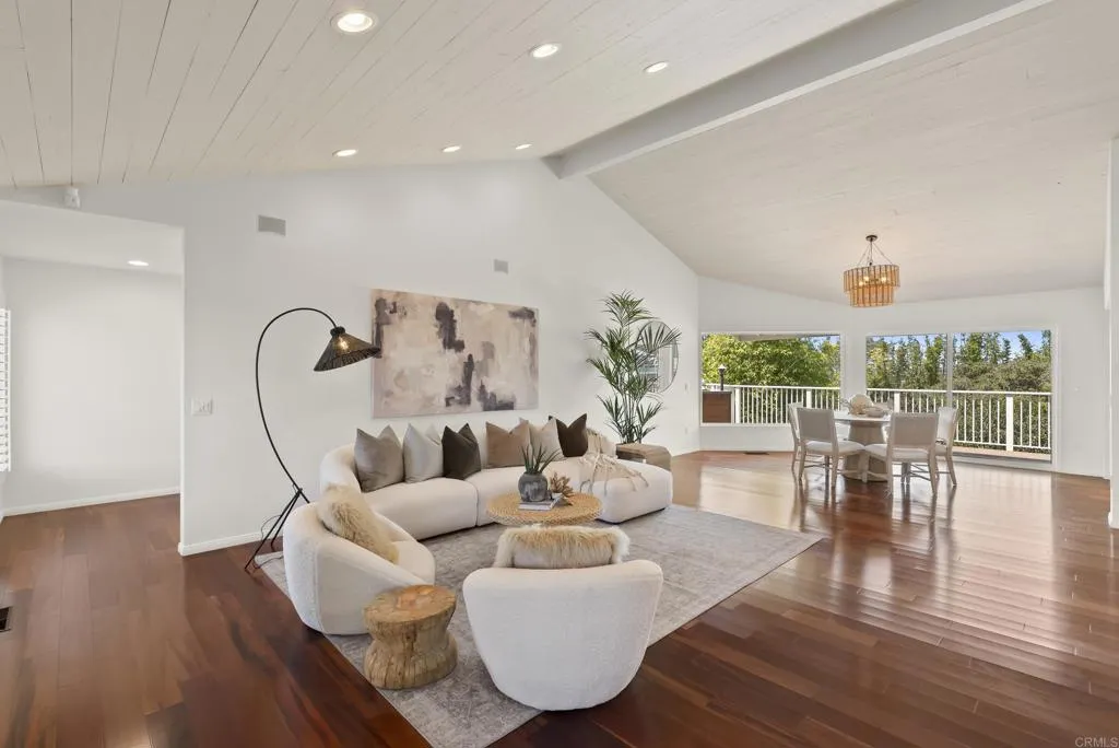 https://cdn.realtyfeed.com/cdn/127/306792645/2c09cfe86c2444d0f5c791f82bb8e6fc.webp