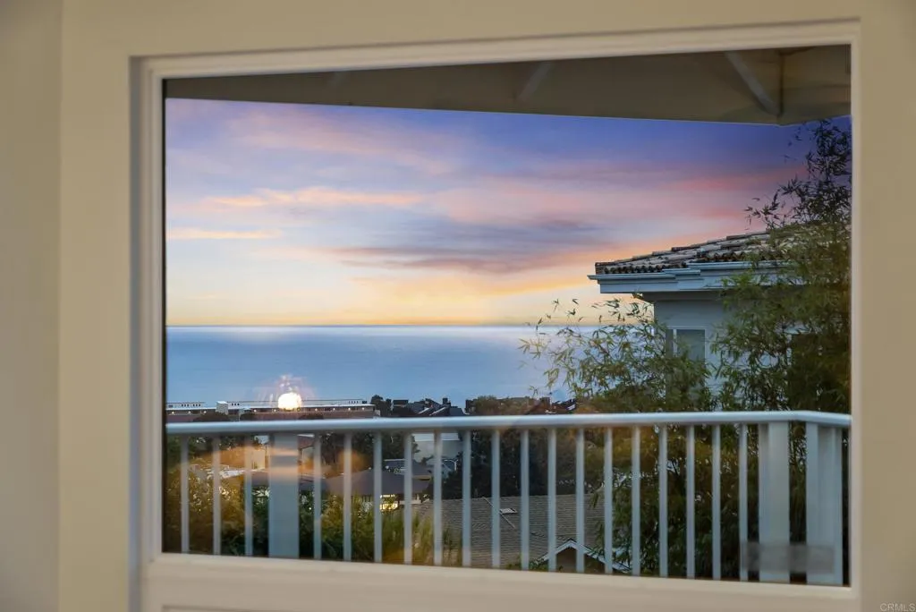 https://cdn.realtyfeed.com/cdn/127/306792645/3c37f42fe84fdcb72421043e08b4f0c3.webp