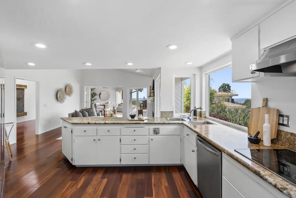 https://cdn.realtyfeed.com/cdn/127/306792645/81029732f35f34ba48bfdf01faa794e4.webp