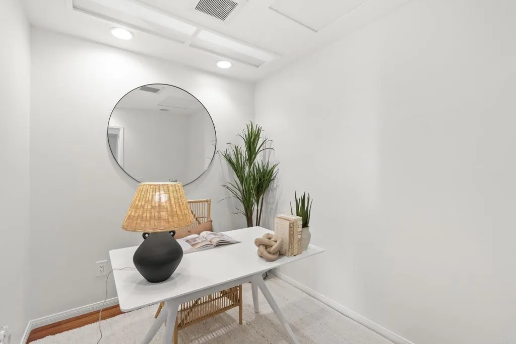 https://cdn.realtyfeed.com/cdn/127/306792645/971f1bd7be28048908425b3a1494da45.webp