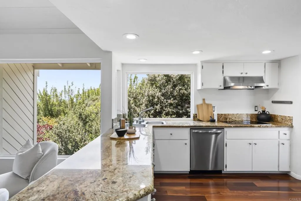 https://cdn.realtyfeed.com/cdn/127/306792645/a75952e16263bb42fa82d22689dbb67c.webp