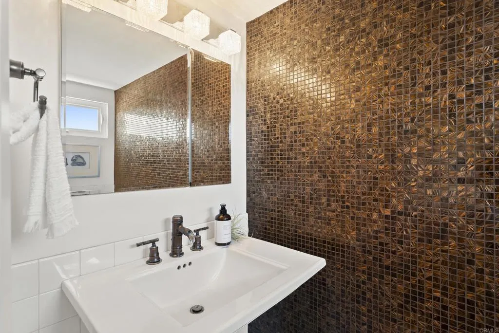 https://cdn.realtyfeed.com/cdn/127/306792645/e39d9810a14865570ed9903c67695e36.webp