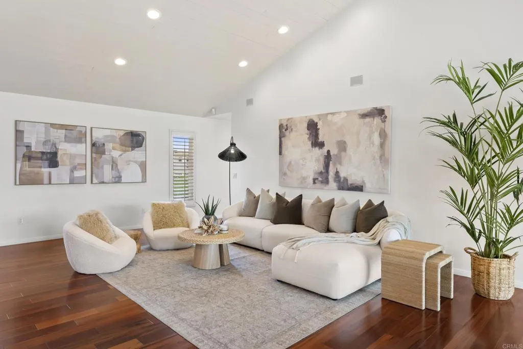 https://cdn.realtyfeed.com/cdn/127/306792645/f3231e2d07560d2ef078ce49bcb9de9b.webp