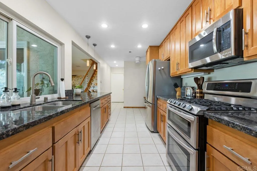 https://cdn.realtyfeed.com/cdn/127/306792653/80e0df39c53d3cd3ac5f03d91366bd94.webp
