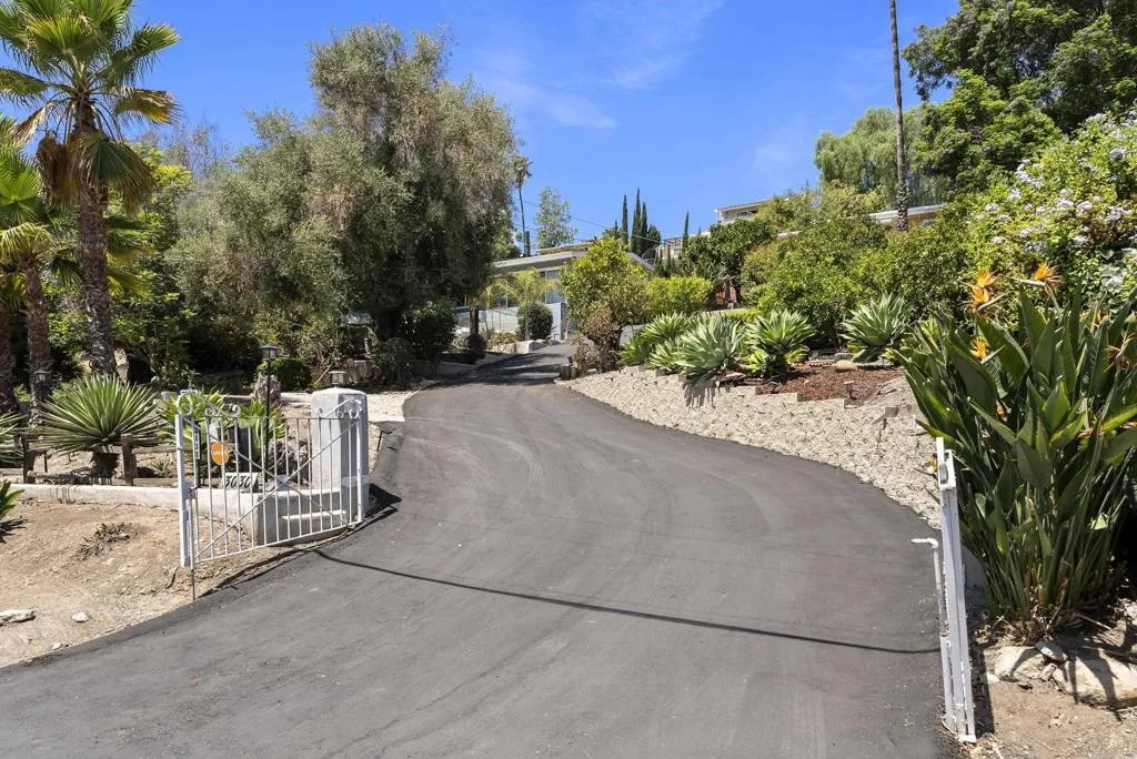 https://cdn.realtyfeed.com/cdn/127/306792657/4f3e81e45c77f3156c01650476d2a994.webp