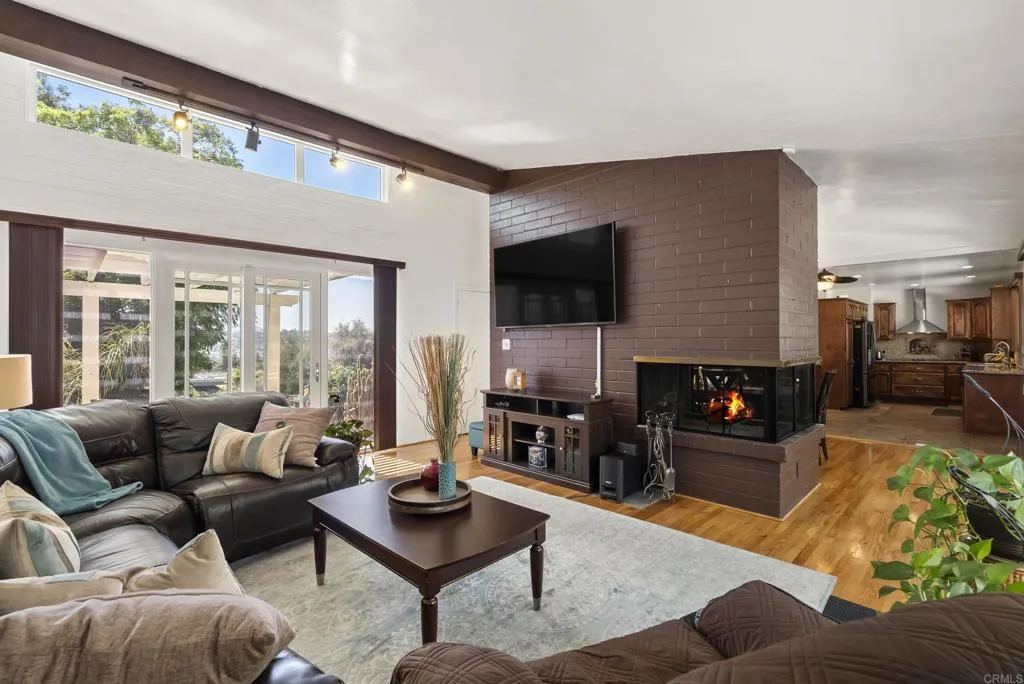 https://cdn.realtyfeed.com/cdn/127/306792657/7900f430b392c2134298ab5c51f664df.webp