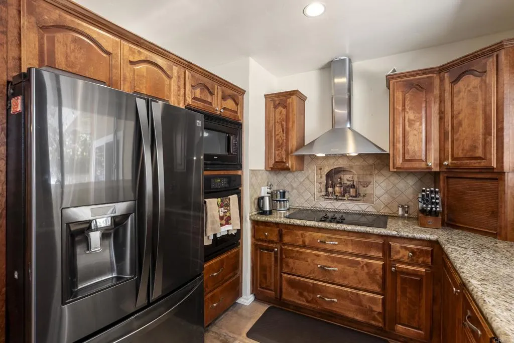 https://cdn.realtyfeed.com/cdn/127/306792657/cfb65a004287bb8da9fe160678412326.webp