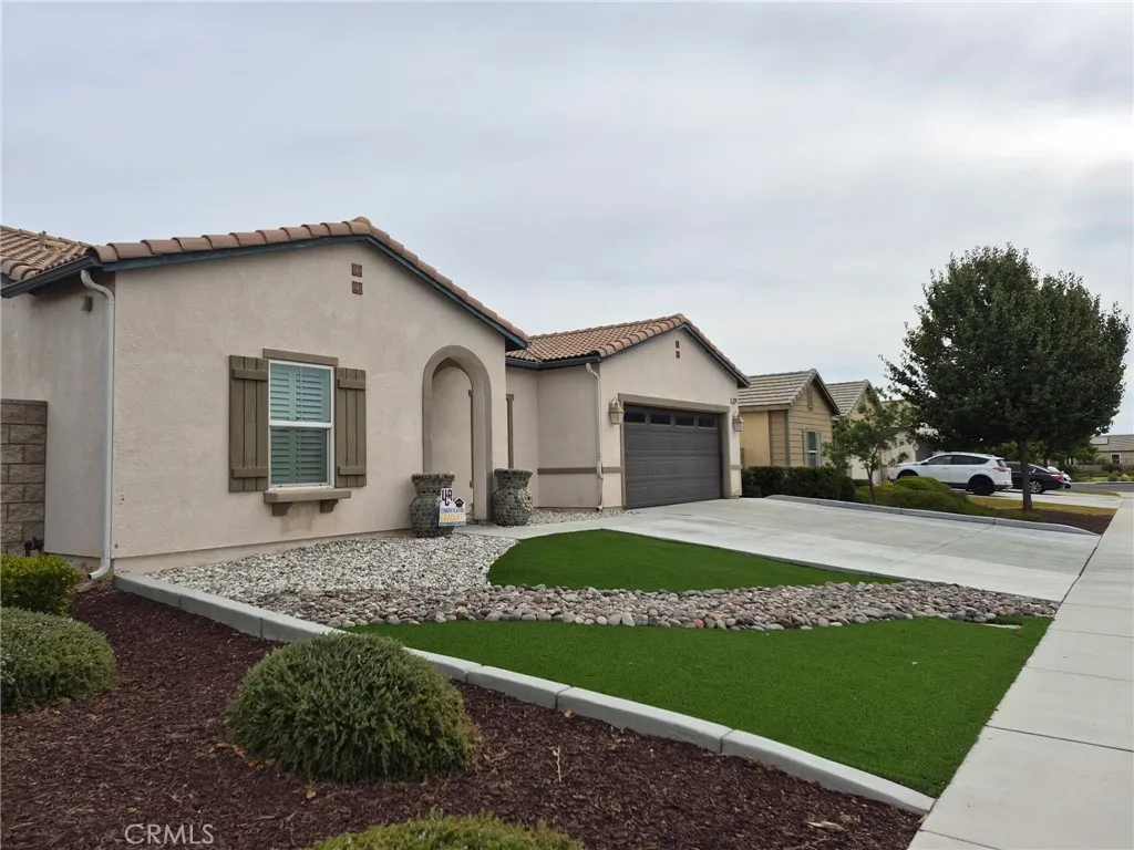 Menifee, CA 92584
