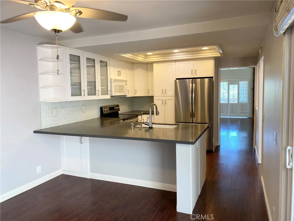 Rolling Hills Estates, CA 90274