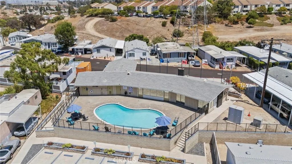 https://cdn.realtyfeed.com/cdn/127/306792703/197ac30d0bdd5283f9de35d173ec0250.webp