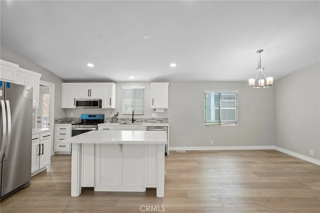 https://cdn.realtyfeed.com/cdn/127/306792703/4a96de3acde4ed922d4254c8f27b464e.webp