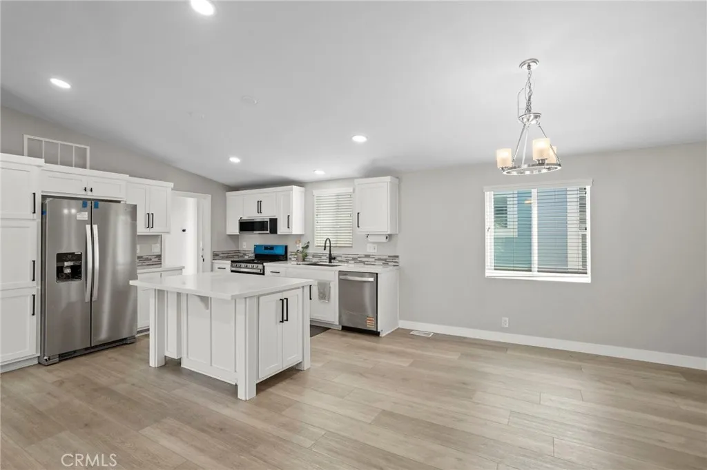 https://cdn.realtyfeed.com/cdn/127/306792703/65322ca565aaf2c8a5b3a79797c6fdf9.webp