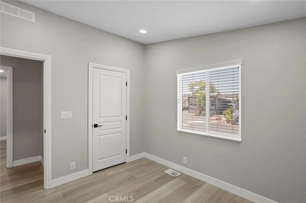 https://cdn.realtyfeed.com/cdn/127/306792703/9b74a6abad912f6bb66dbe473930eb2e.webp