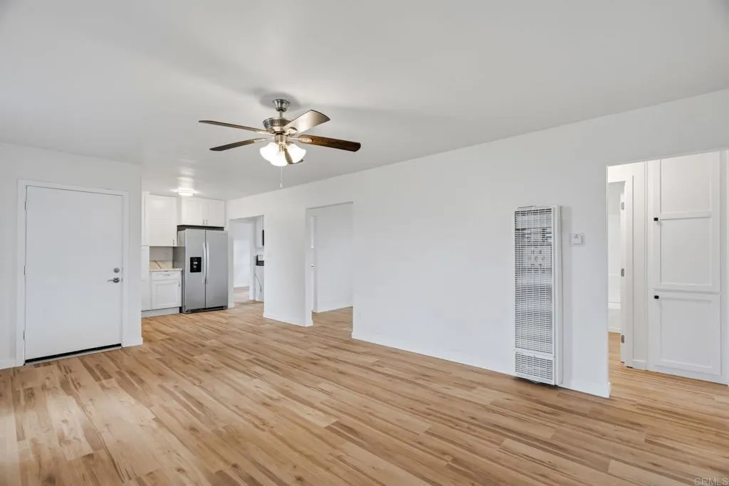 https://cdn.realtyfeed.com/cdn/127/306792739/71fa54aae49eb428dedb8007893f7a89.webp