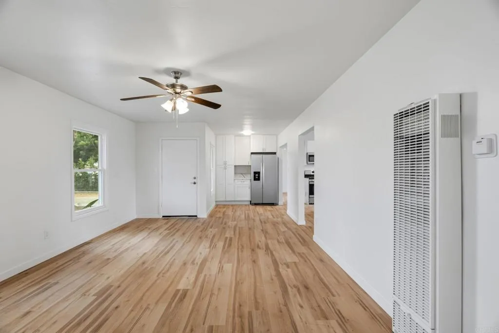 https://cdn.realtyfeed.com/cdn/127/306792739/9ea470c2599d0cb21addc06f1906bf3e.webp