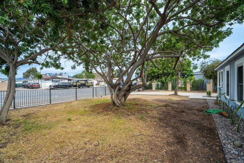 https://cdn.realtyfeed.com/cdn/127/306792739/d8b8a482bfadb84d62df71ec1077abd5.webp