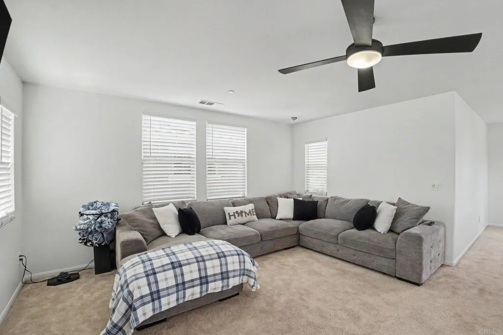 https://cdn.realtyfeed.com/cdn/127/306792766/34351fb74b1178b26943cc5f82b3585c.webp