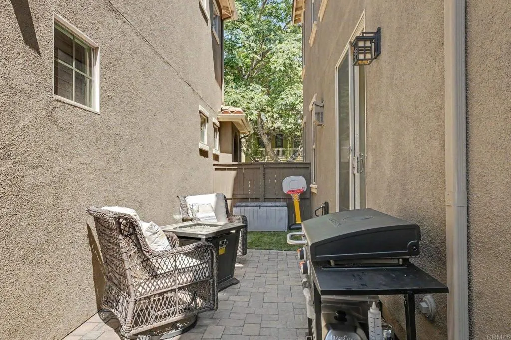 https://cdn.realtyfeed.com/cdn/127/306792766/50fc28e1ed2001434c7893ead1a6a800.webp