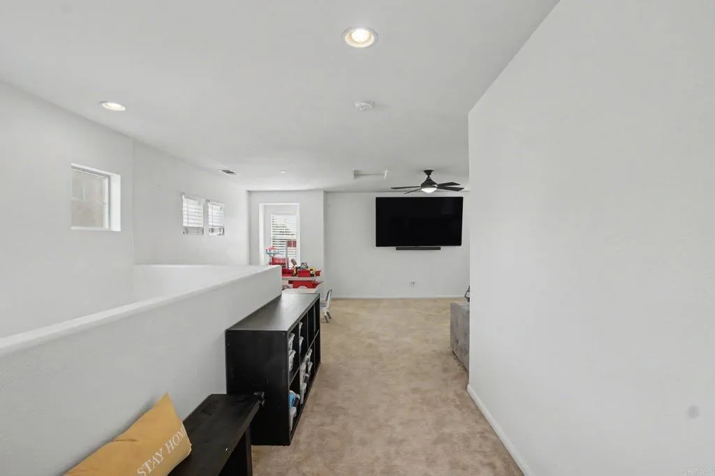 https://cdn.realtyfeed.com/cdn/127/306792766/78a43d749feea008098a2775461f7569.webp