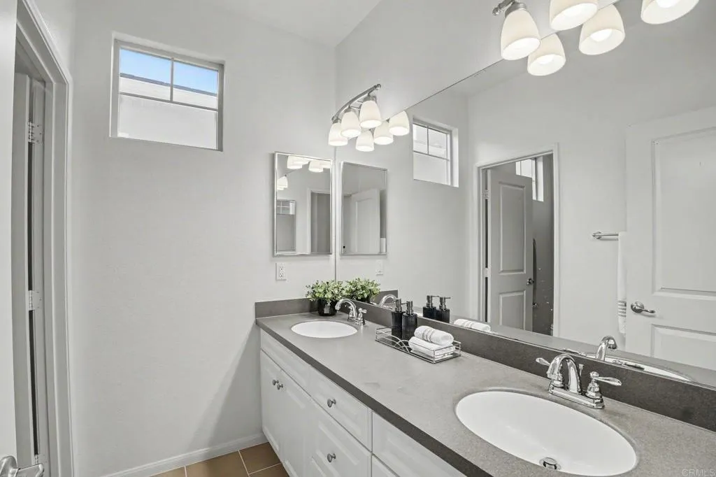 https://cdn.realtyfeed.com/cdn/127/306792766/880e6bb4c0d1ea883b308793aeb7c5f8.webp
