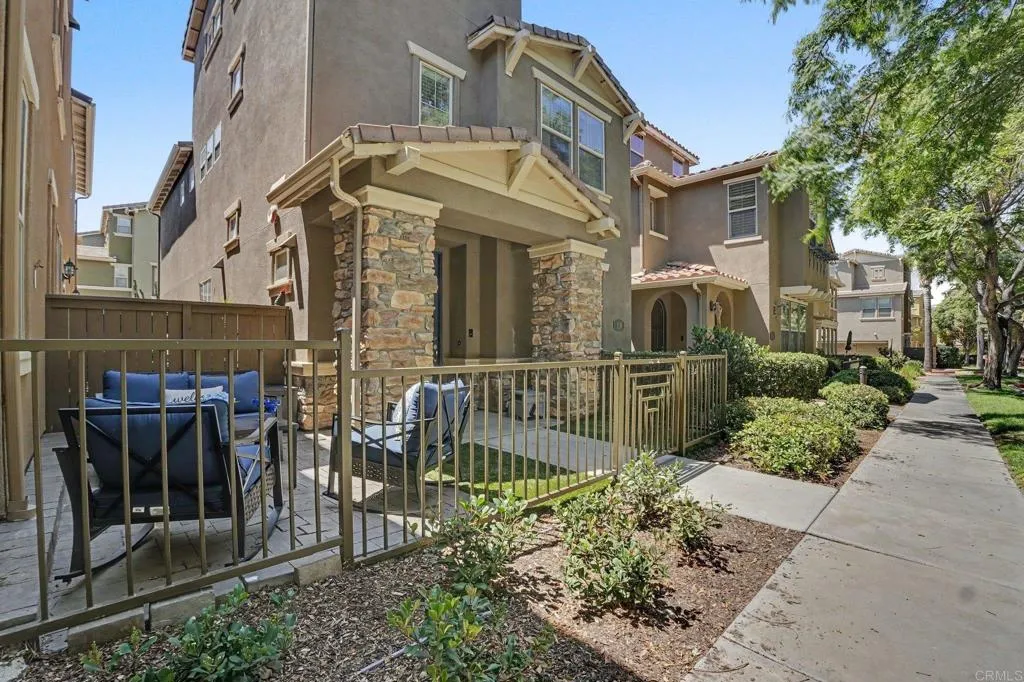 https://cdn.realtyfeed.com/cdn/127/306792766/89f8d038dd9b680a83e78effa2f40f96.webp