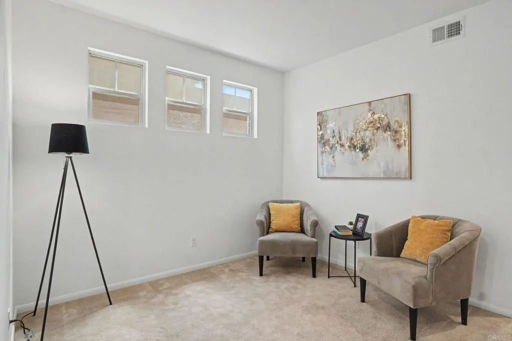 https://cdn.realtyfeed.com/cdn/127/306792766/f1053ed83cd1518ad5f3806170210299.webp