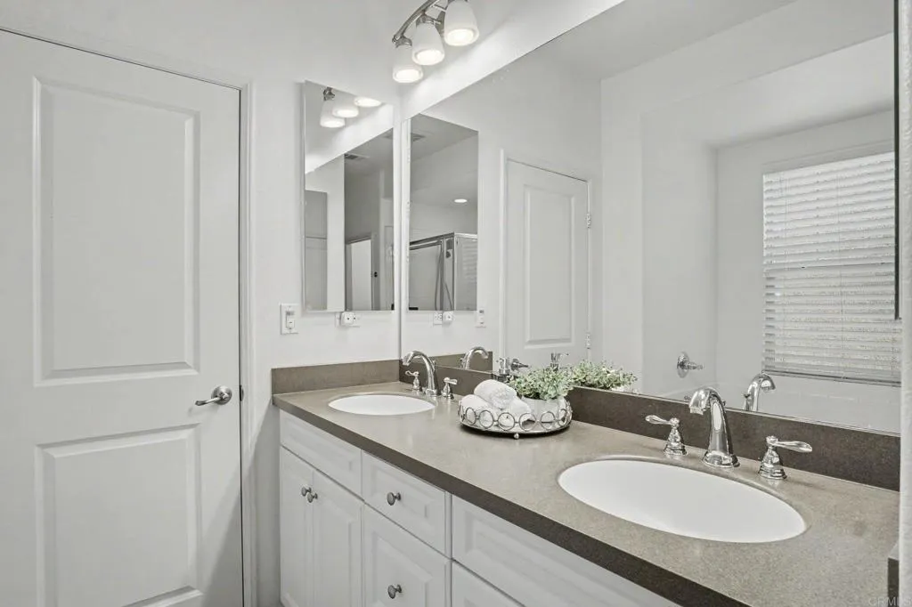https://cdn.realtyfeed.com/cdn/127/306792766/fc436a61e0edbbd78e5c9277828622ff.webp