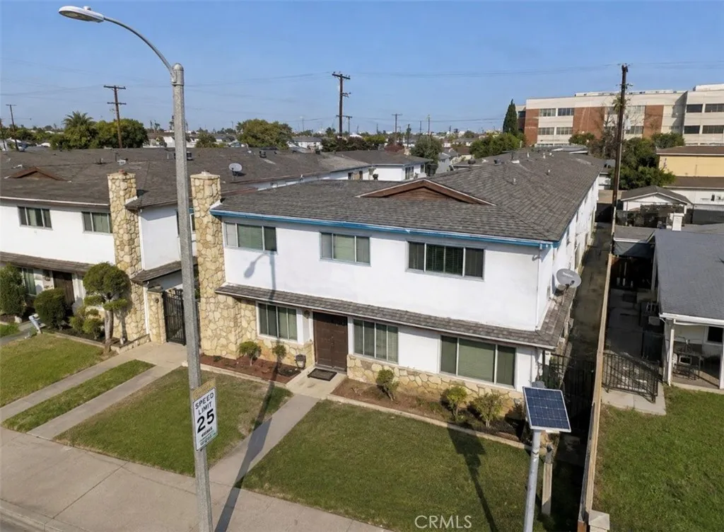 Bell Gardens, CA 90201