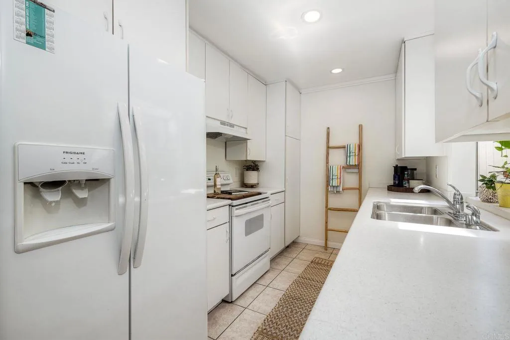 Photo #11: PTP2606220 Listing: Photo #11
