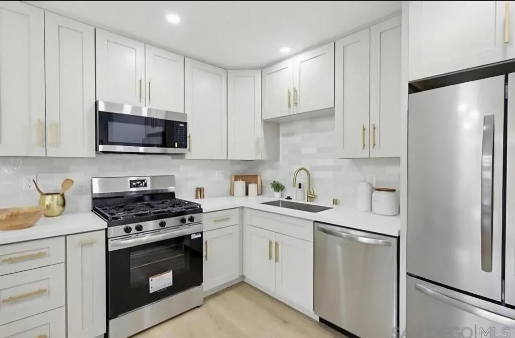 1316 W San Ysidro Unit A, San Ysidro, CA 92173 - Photo 5 of 6, San Ysidro, CA