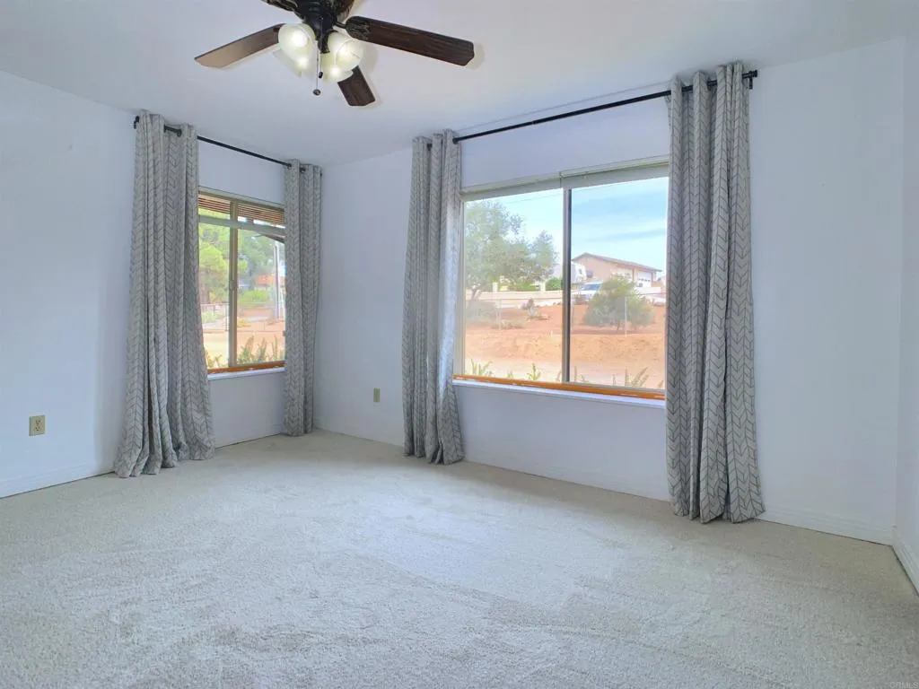 https://cdn.realtyfeed.com/cdn/127/306792901/c4098b753767ed5d5cb748e5441d14f5.webp