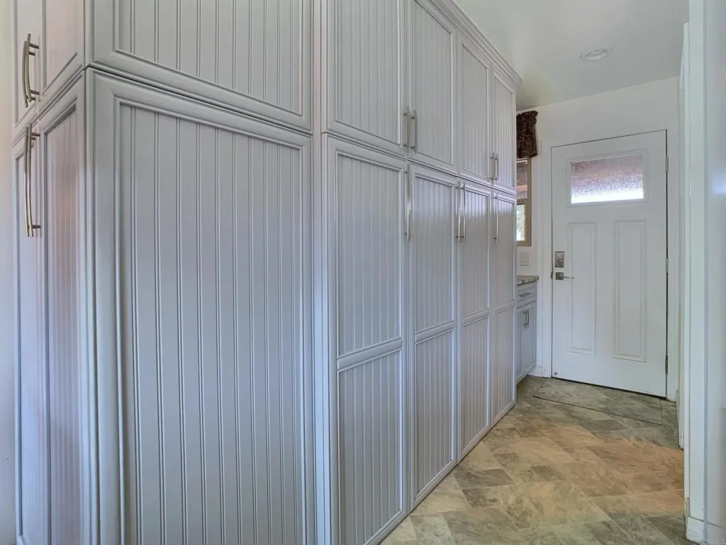 https://cdn.realtyfeed.com/cdn/127/306792901/d212c177963f747bb7b605bee49822e7.webp