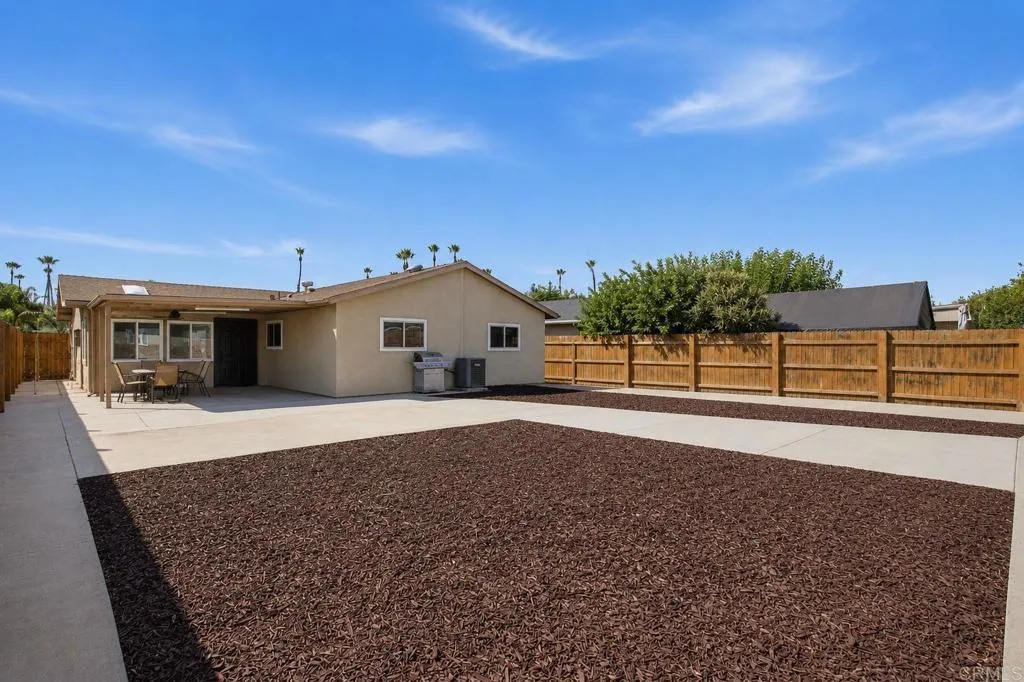 https://cdn.realtyfeed.com/cdn/127/306792902/4b329efdba31e4e9b8c3d6eb870cb3da.webp